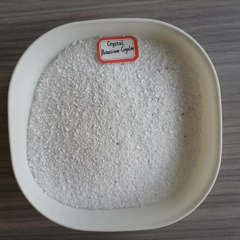 칼륨 크리오리트 물에 녹지 않는 흰색 분말, 용접 용접 및 알루미늄 제조 공정에서 플럭스로 사용됩니다.