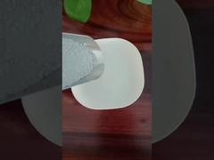 회색 분말 크리오리트